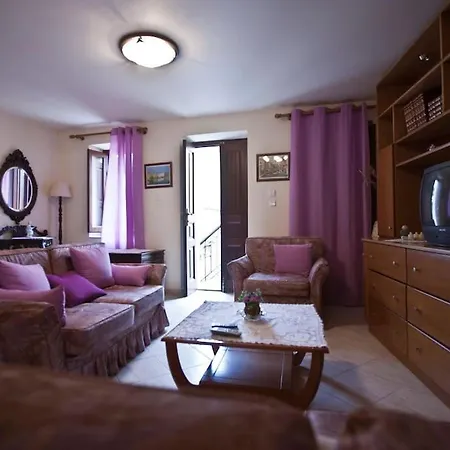Spacious House Apartment Symi