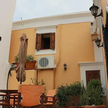Apartment Spacious House